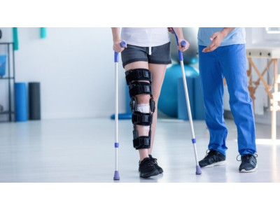 Милиці та тростини: як вибрати та використовувати для максимального комфорту